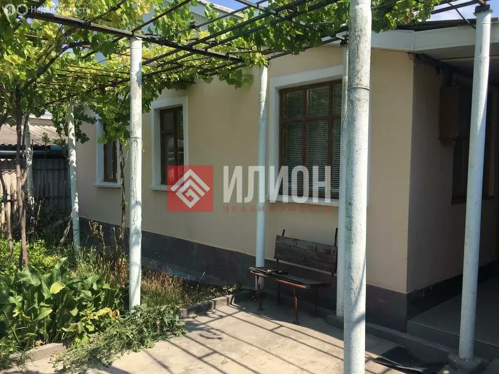 Дом в Бахчисарай, улица Калинина, 15 (65.5 м) - Фото 0