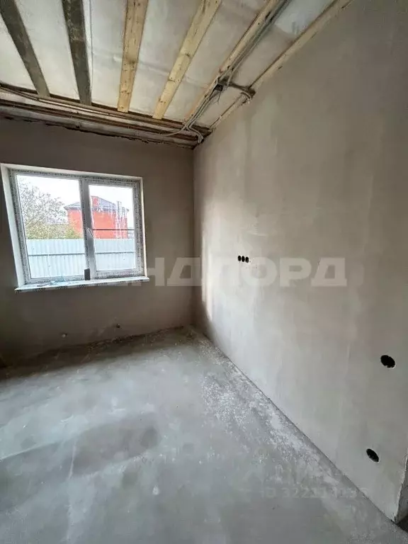 Дом в Ростовская область, Октябрьский район, пос. Персиановский, Бетон ... - Фото 1