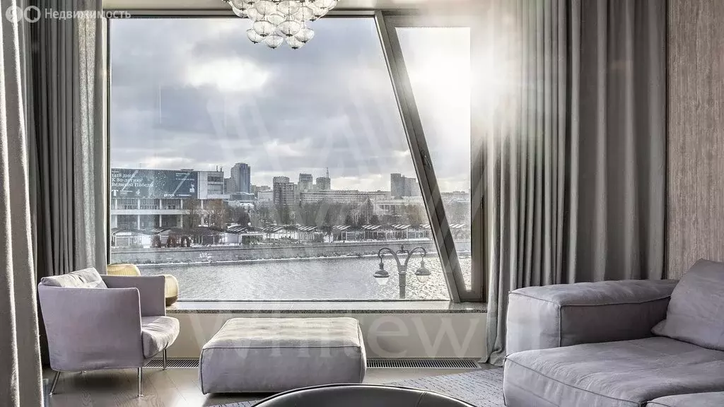 3-комнатная квартира: Москва, Пречистенская набережная, 5 (127 м) - Фото 1