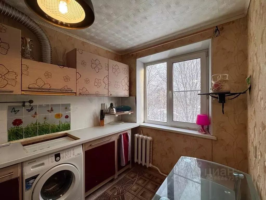 2-к кв. Ленинградская область, Тихвин 4-й мкр, 27 (42.0 м) - Фото 2