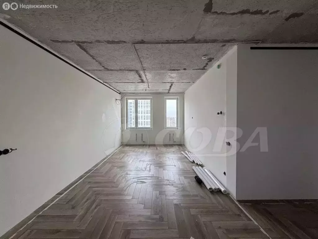 Квартира-студия: Тюмень, Харьковская улица, 72Б (66 м) - Фото 1
