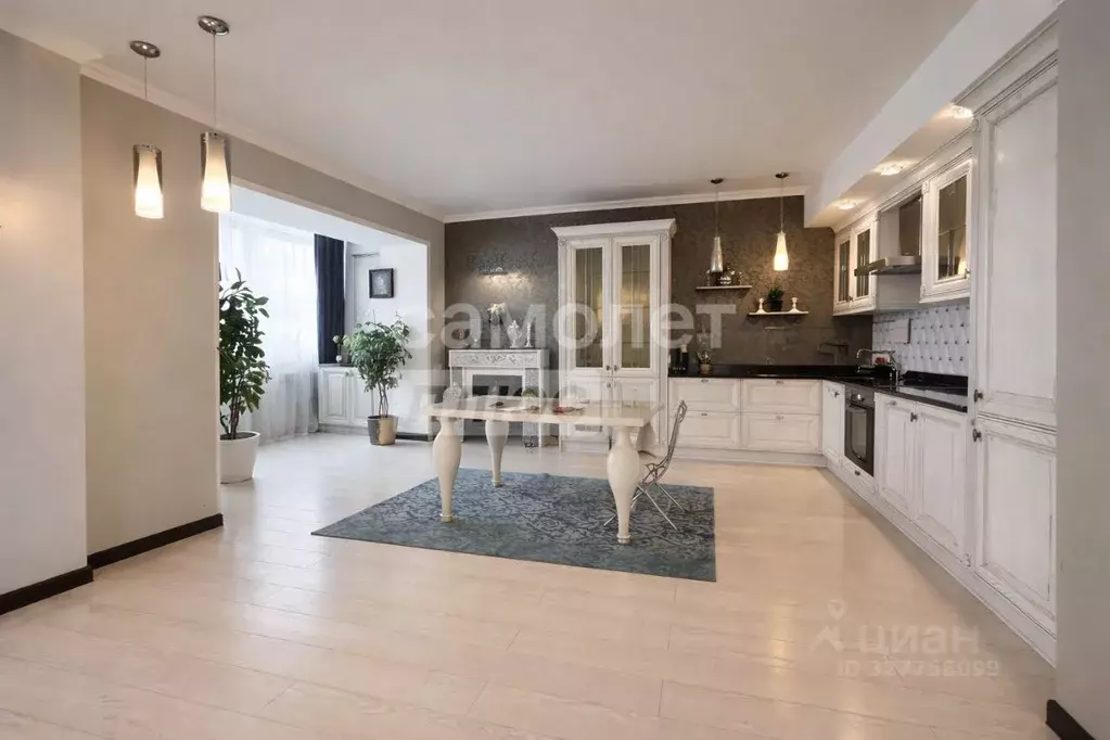 3-к кв. Свердловская область, Екатеринбург ул. Крылова, 27 (106.5 м) - Фото 1