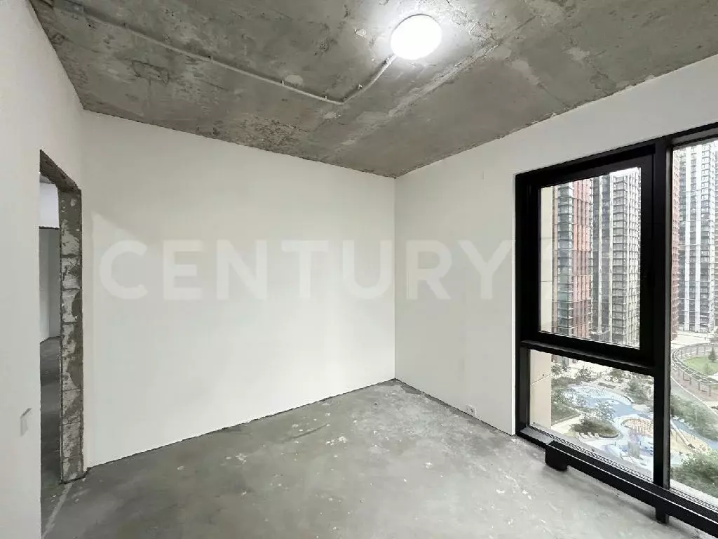 Продается 4-комнатная квартира - Фото 2