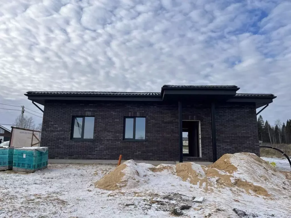 Дом в Тверская область, Калининский муниципальный округ, д. Гришкино ... - Фото 1