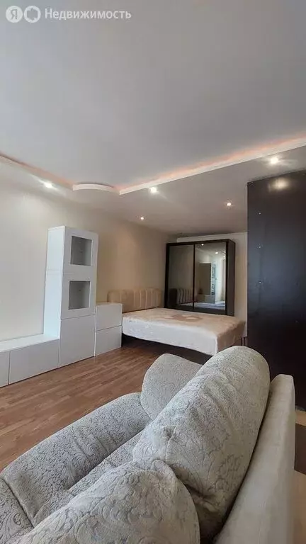 Квартира-студия: Заречный, проспект 30-летия Победы, 47 (38 м) - Фото 1