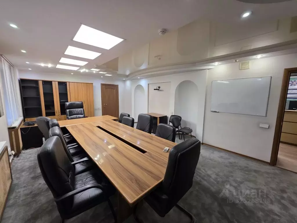 Офис в Новосибирская область, Новосибирск Театральная ул., 42 (884 м) - Фото 1