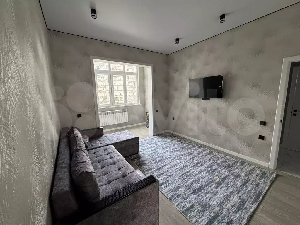 1-к. квартира, 52 м, 3/10 эт. - Фото 0