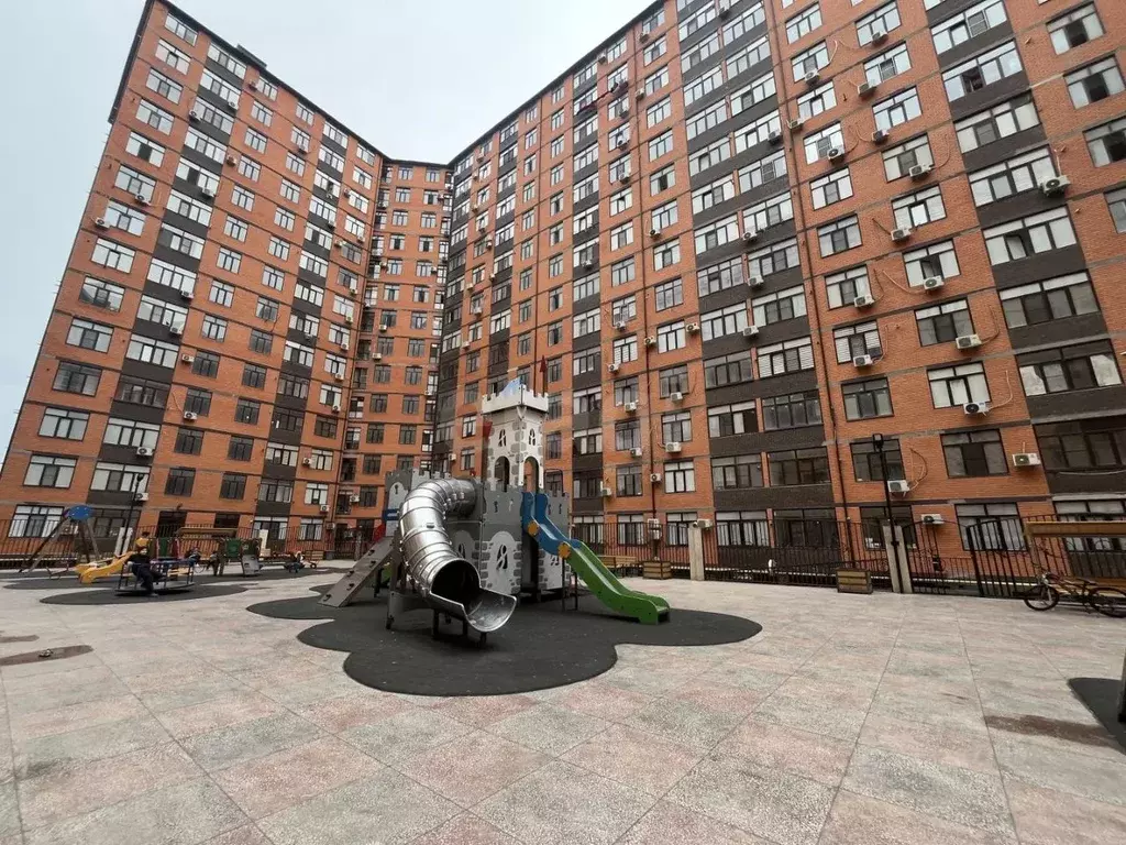 2-к кв. Дагестан, Махачкала ул. Гапцахская, 8 (85.0 м) - Фото 1