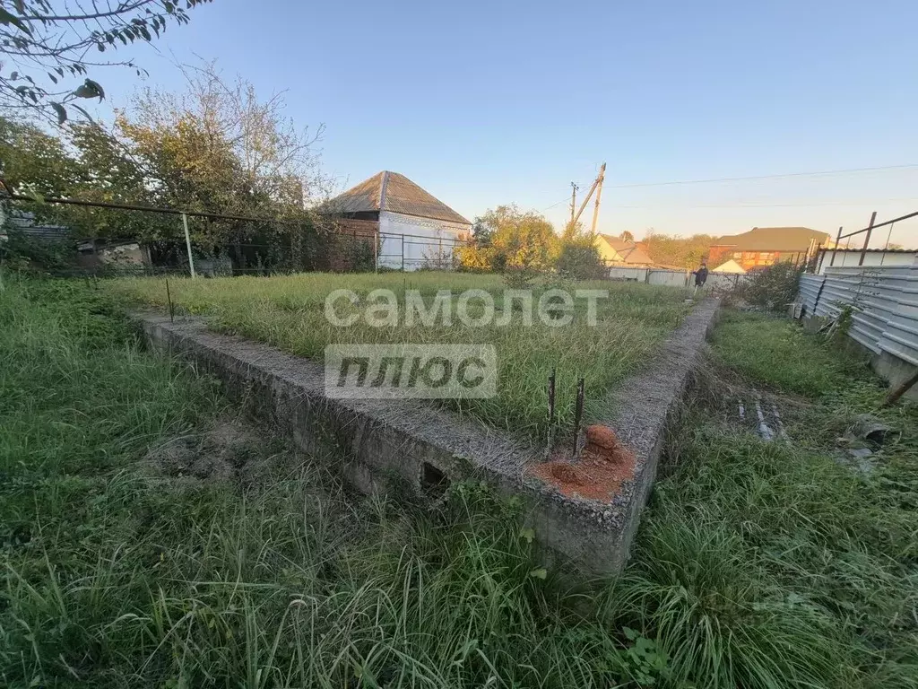 Участок в Краснодарский край, Апшеронск Комсомольская ул. (3.0 сот.) - Фото 1