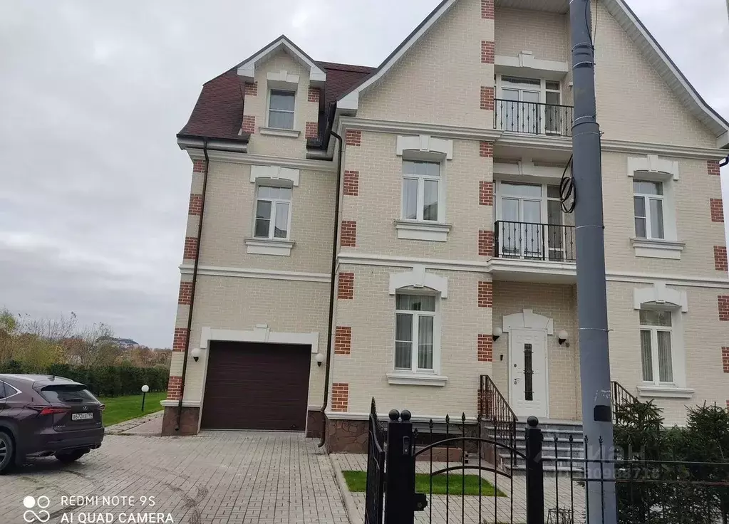 Коттедж в Московская область, Красногорск наб. Живописная, 8 (613 м) - Фото 1