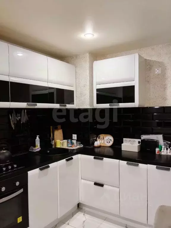 3-к кв. Тверская область, Тверь Оснабрюкская ул., 15 (69.0 м) - Фото 1