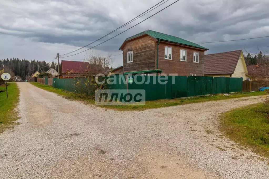 Дом в Калужская область, Медынский муниципальный округ, Медынь (около ... - Фото 1