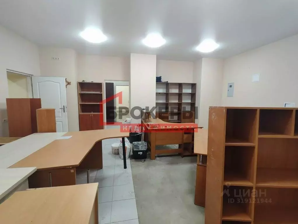 Помещение свободного назначения в Севастополь ул. Коммунистическая, 11 ... - Фото 0