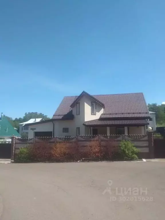 Дом в Красноярский край, Красноярск Янтарная ул., 12 (179 м) - Фото 2