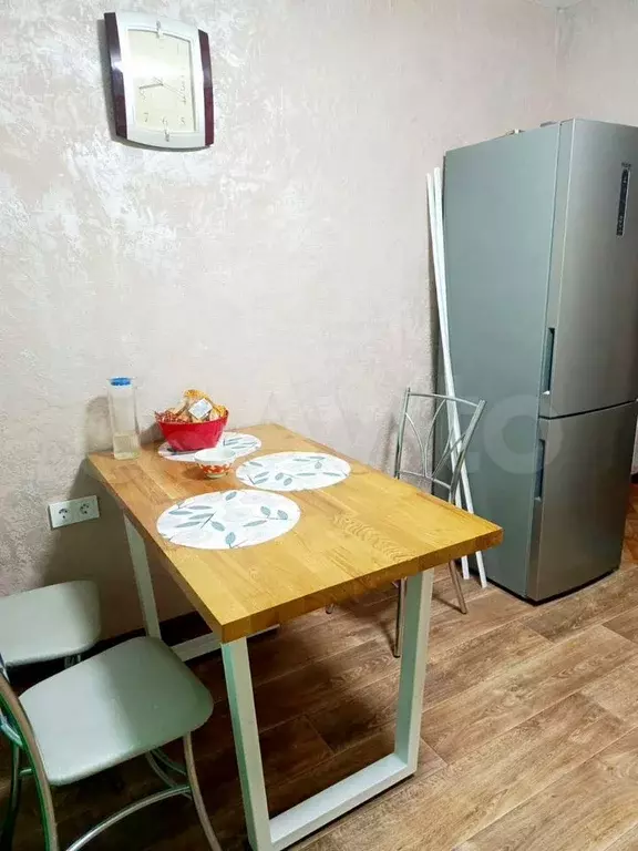 2-к. квартира, 50 м, 1/9 эт. - Фото 1