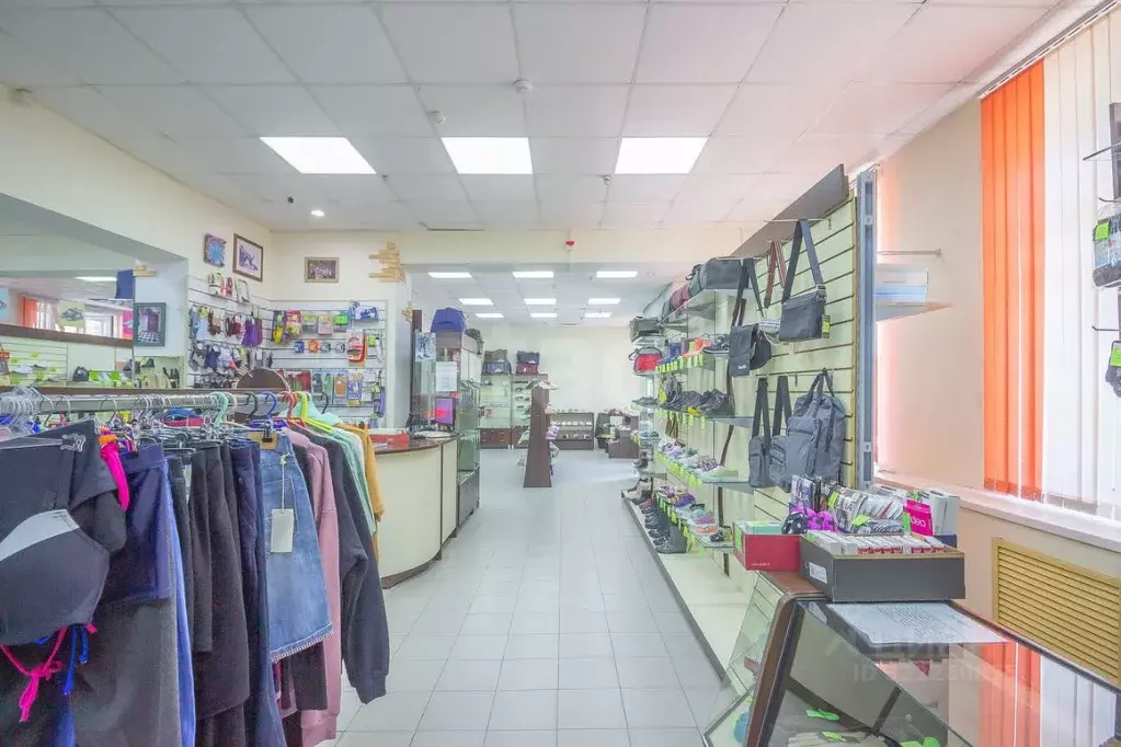 Торговая площадь в Сахалинская область, Холмск ул. Победы, 2 (329 м) - Фото 1