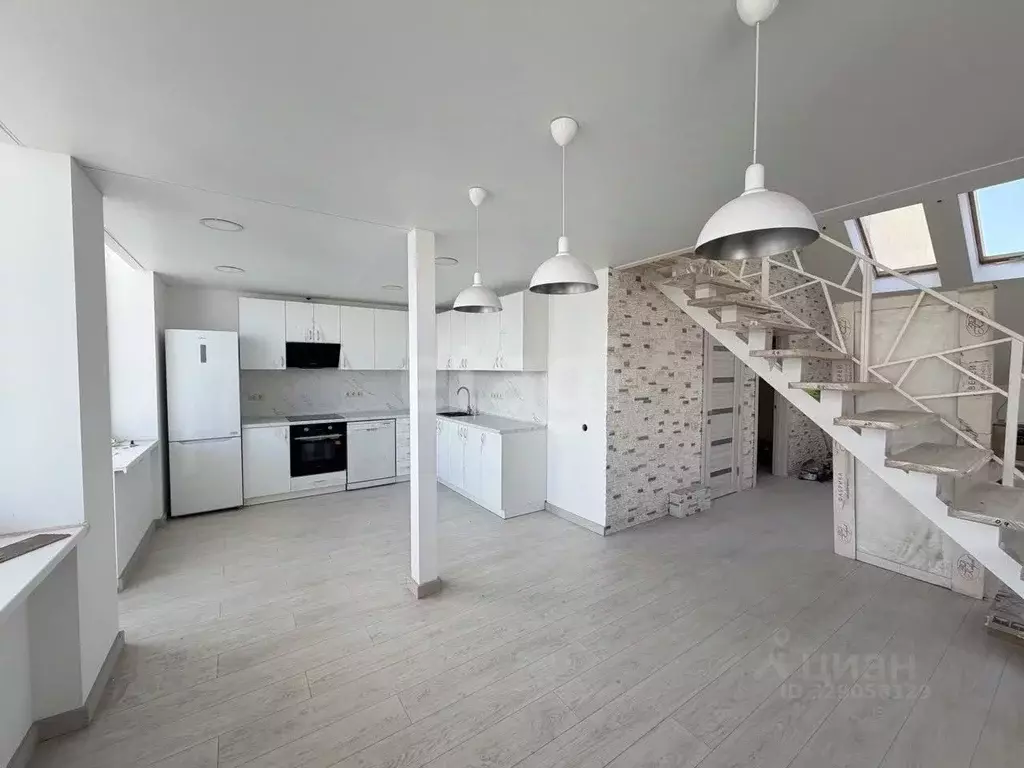 3-к кв. Севастополь ул. Адмирала Фадеева, 18 (150.0 м) - Фото 1