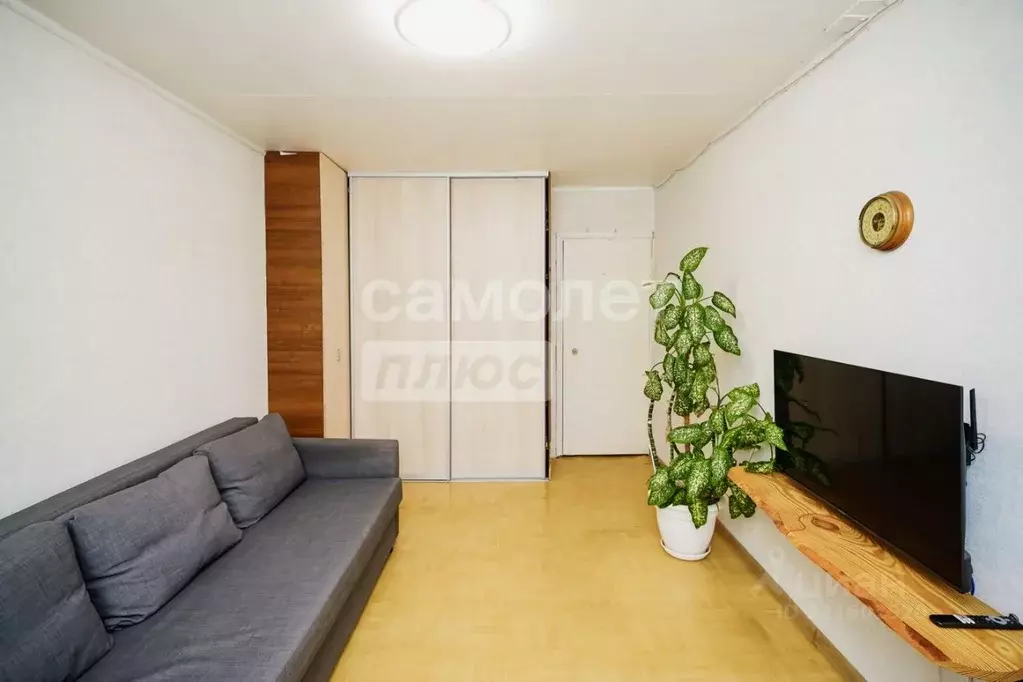 2-к кв. Омская область, Омск ул. Дианова, 8/5 (50.6 м) - Фото 2