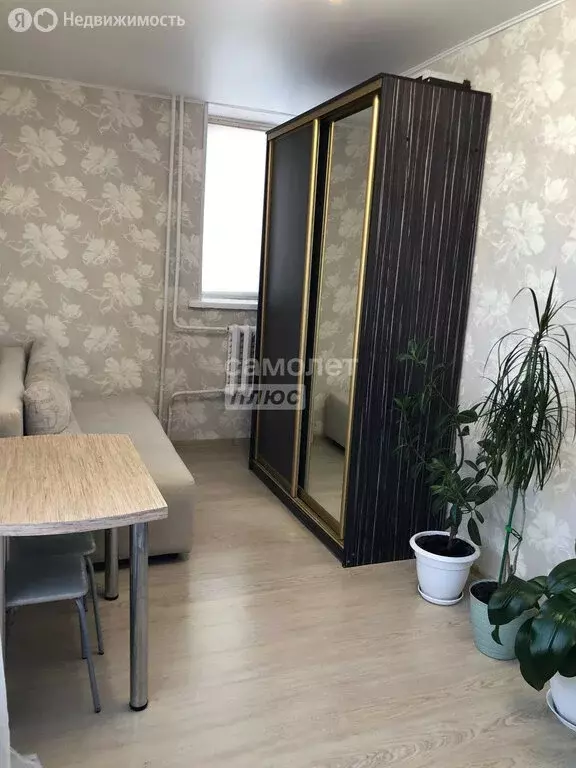 1к в -комнатной квартире (13.6 м) - Фото 0