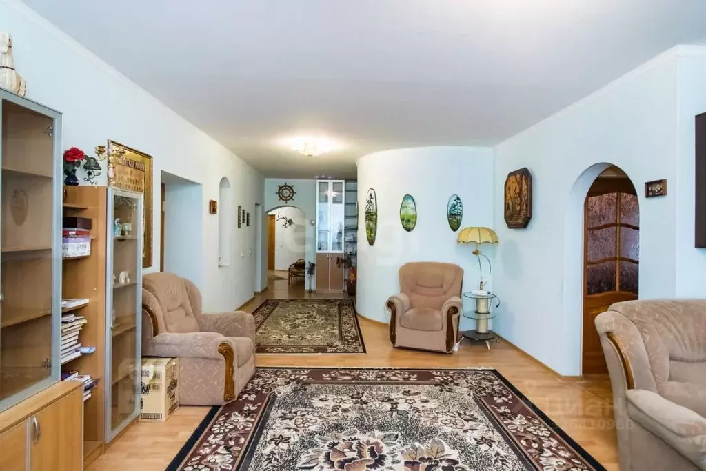 3-к кв. Ханты-Мансийский АО, Ханты-Мансийск ул. Чехова, 49 (138.9 м) - Фото 2