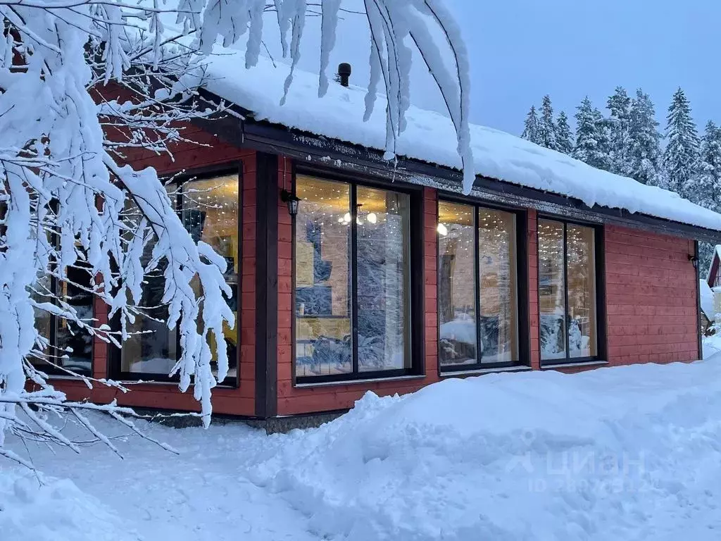 Дом в Ленинградская область, Выборгский район, Советское городское ... - Фото 1