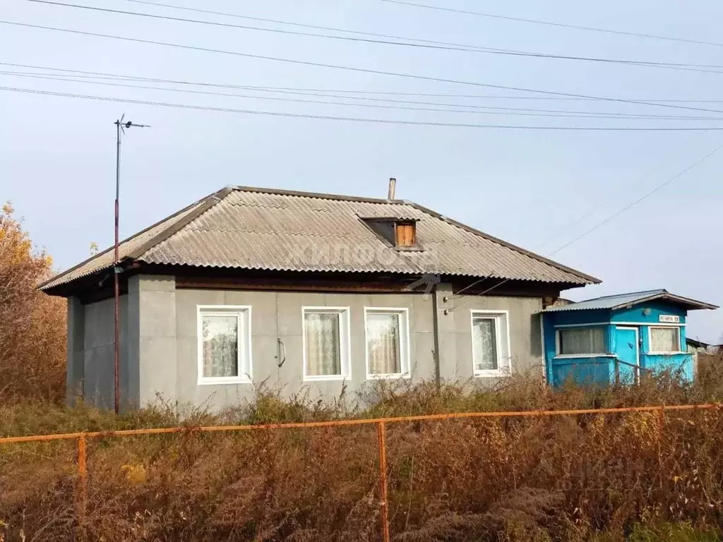 Дом в Алтайский край, Топчихинский район, с. Хабазино ул. Ленина (35 ... - Фото 0