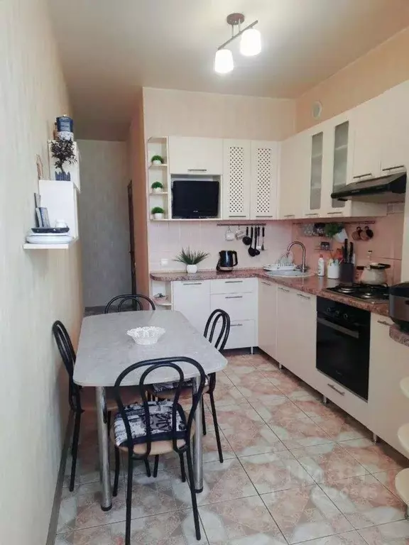 2-к кв. Крым, Феодосия ул. Гарнаева, 63и (52.4 м) - Фото 1