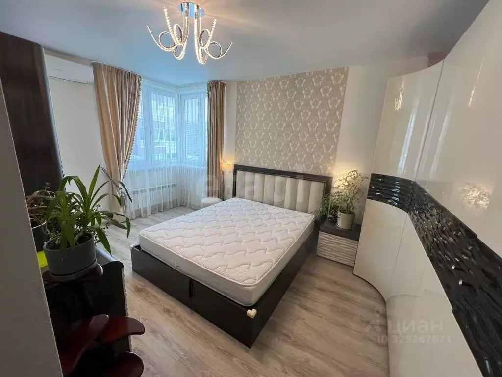 3-к кв. Калининградская область, Калининград ул. Таврическая, 1 (87.0 ... - Фото 1