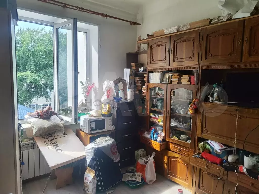 Комната 13,6 м в 4-к., 4/6 эт. - Фото 1