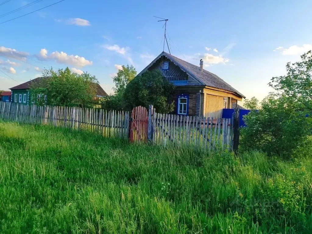 Дом в Ульяновская область, Цильнинское городское поселение, пос. ... - Фото 1