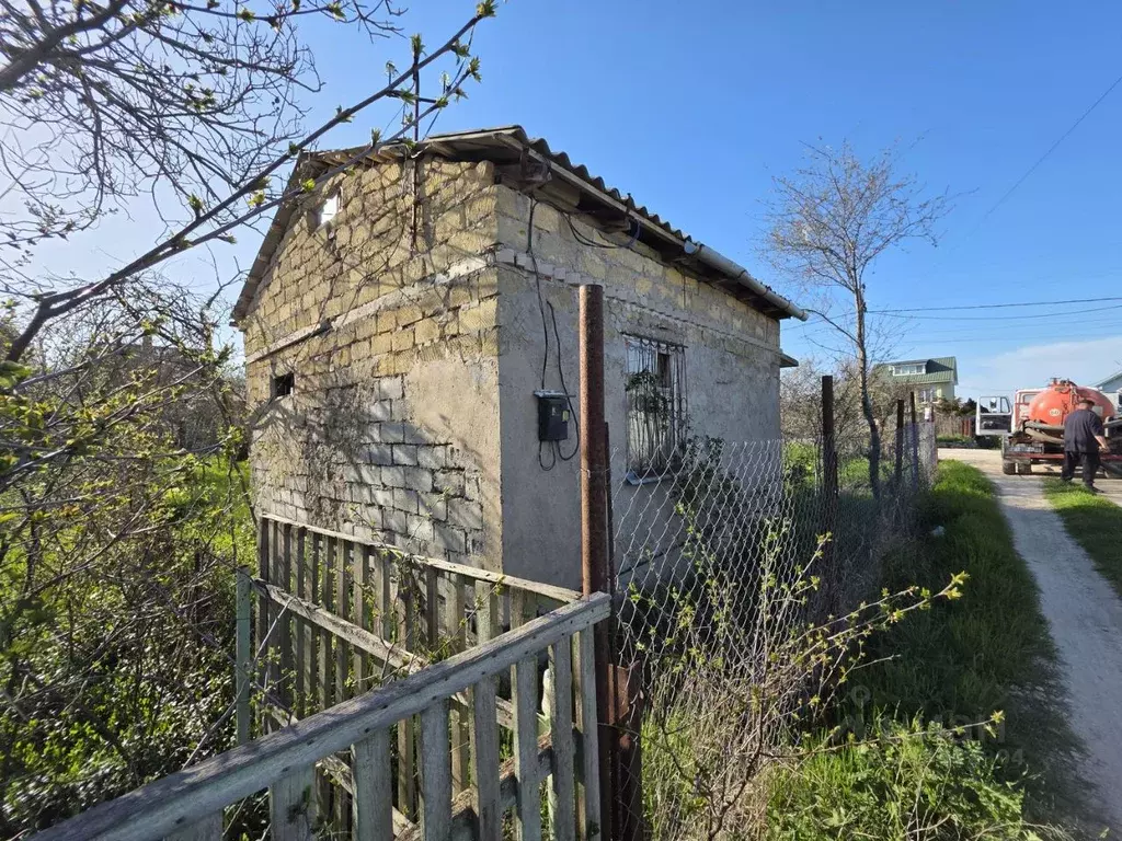 Дом в Крым, Ленинский район, Щелкино городское поселение, Энергетик ... - Фото 1