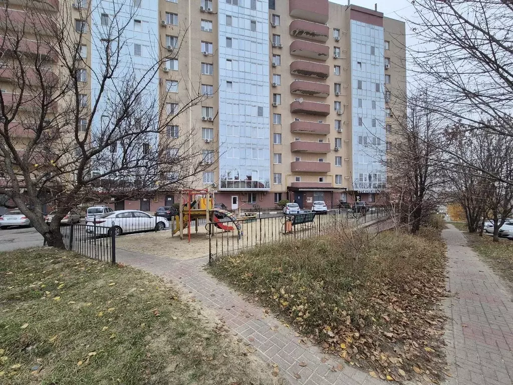 3-к кв. Белгородская область, Белгород ул. Лермонтова, 33а (85.5 м) - Фото 1