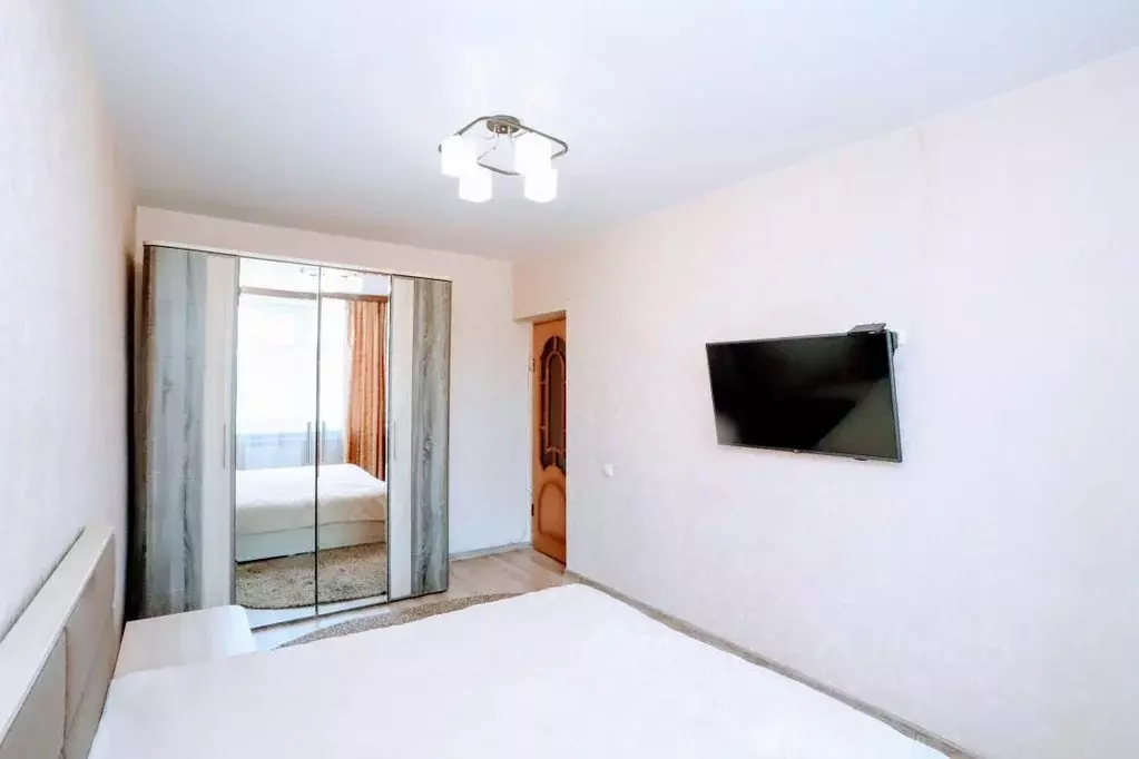 3-к кв. Иркутская область, Иркутск Байкальская ул., 200б (98.0 м) - Фото 1