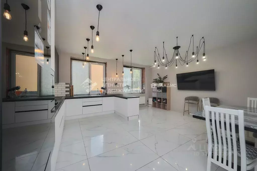 Дом в Рязанская область, Рязань Песоченский пер. (210 м) - Фото 1