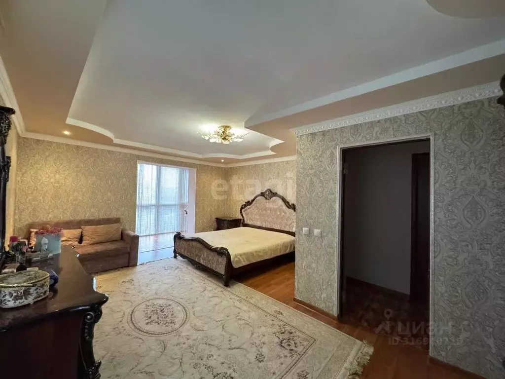 2-к кв. Карачаево-Черкесия, Черкесск Октябрьская ул., 303 (72.2 м) - Фото 0