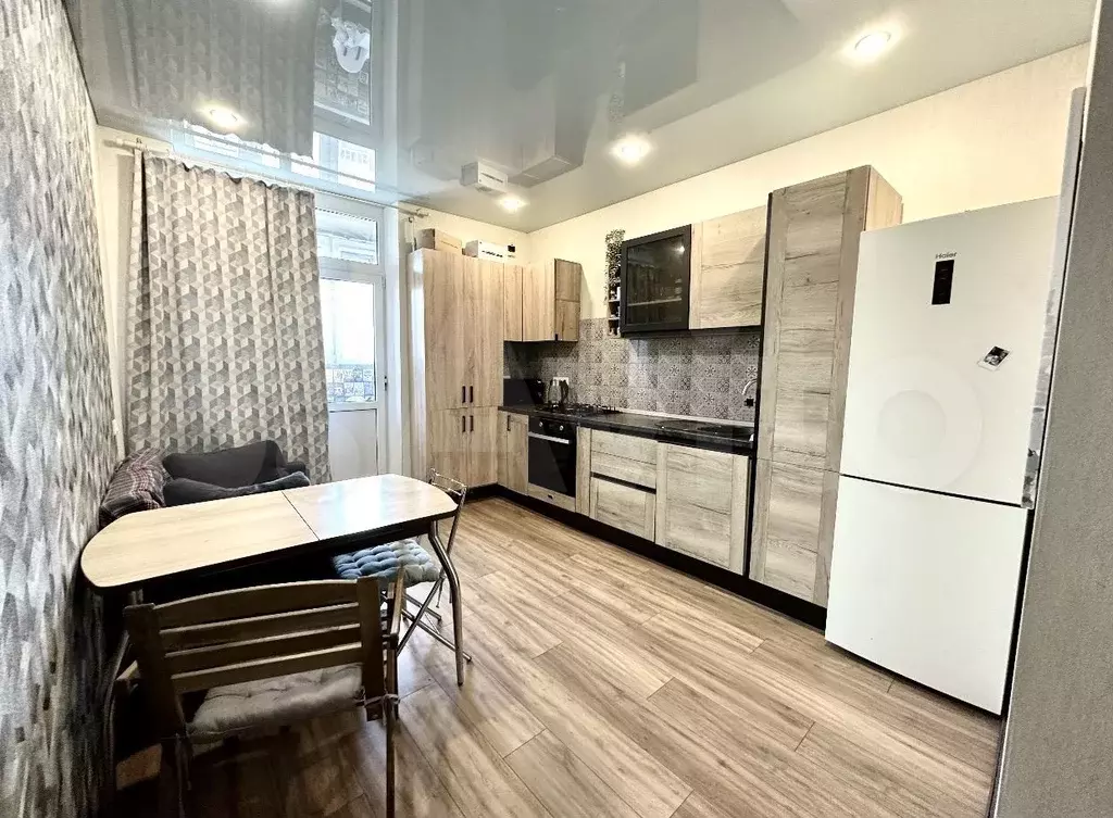 3-к. квартира, 60 м, 20/24 эт. - Фото 0