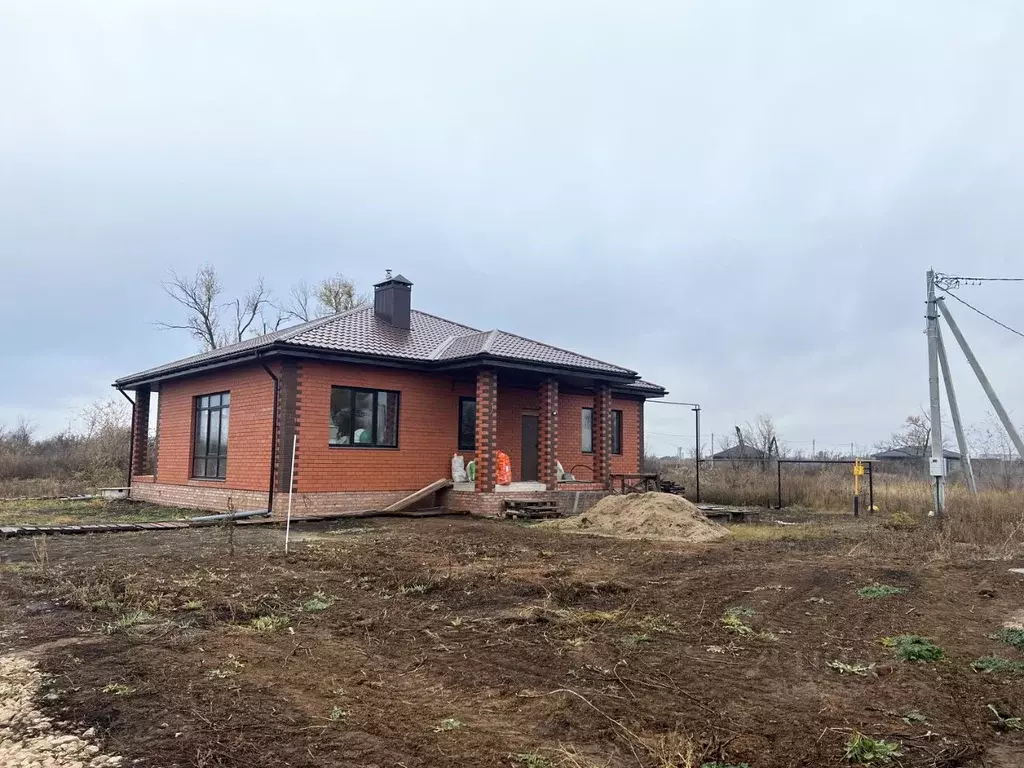 Дом в Саратовская область, Энгельс муниципальное образование, ... - Фото 2