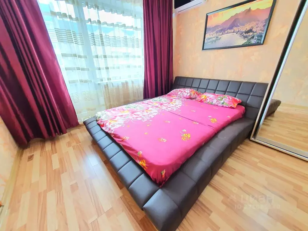 2-к кв. Саратовская область, Энгельс Пролетарская ул., 1 (65.0 м) - Фото 1