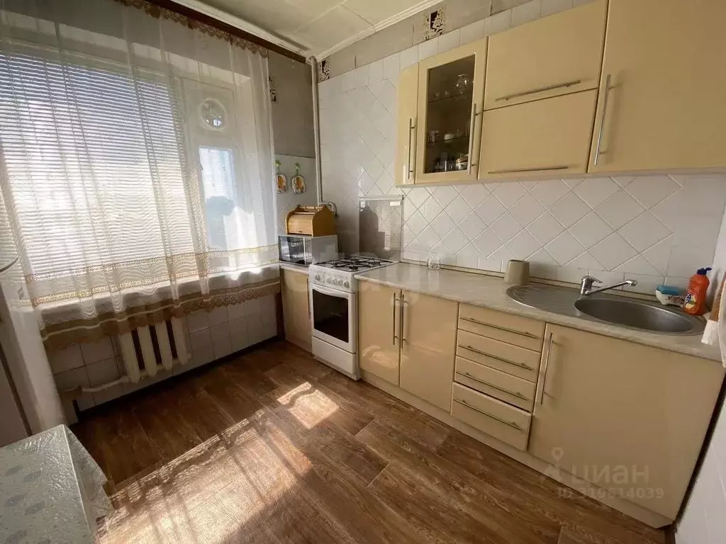 2-к кв. Ростовская область, Азов Азовский район, ул. Мира, 97 (55.0 м) - Фото 0