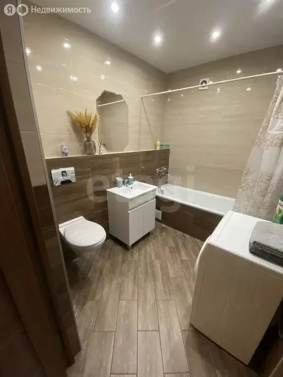 2-комнатная квартира: Калининград, Красная улица, 139А (72.3 м) - Фото 2