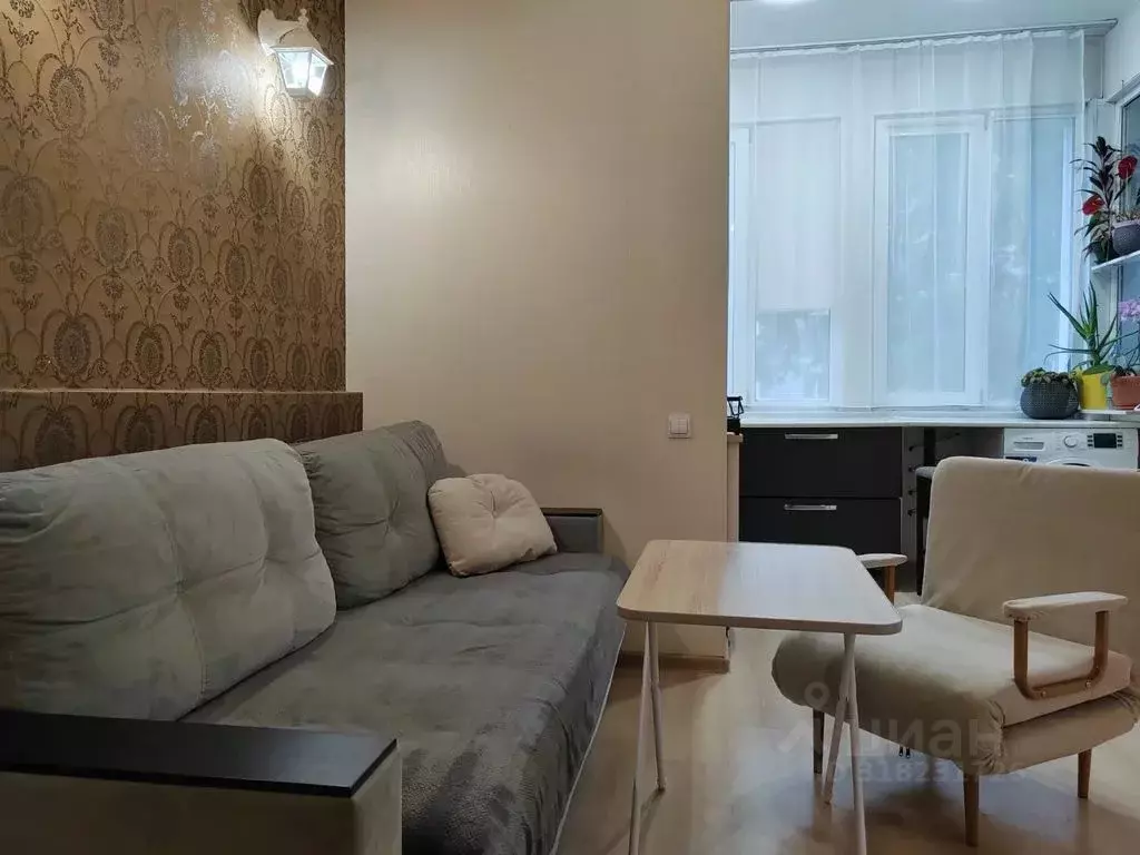 2-к кв. Приморский край, Владивосток Пихтовая ул., 12А (35.0 м) - Фото 1