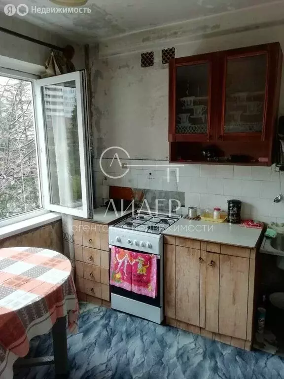 3-комнатная квартира: Сочи, микрорайон Завокзальный, Невская улица, 16 ... - Фото 1