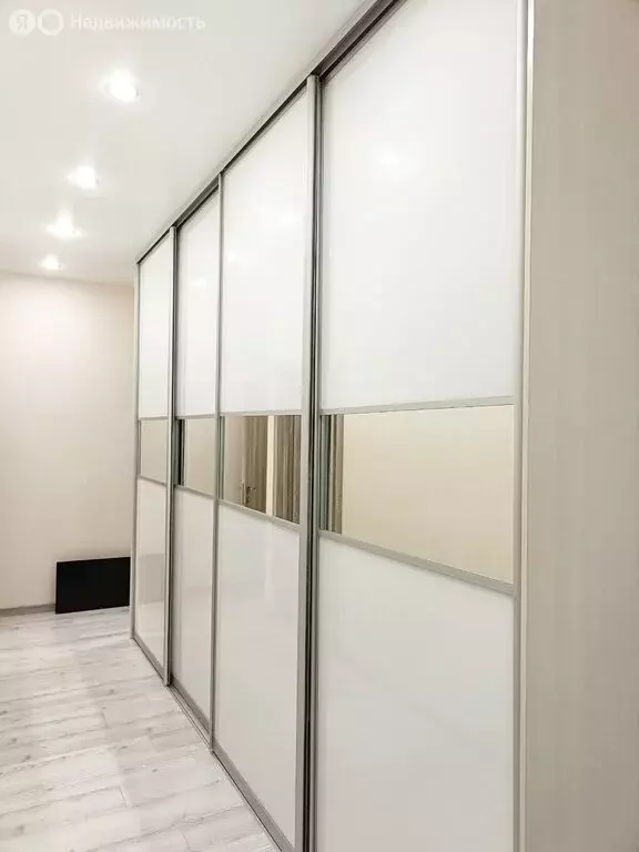 3-комнатная квартира: Кириши, Волховская набережная, 52 (90 м) - Фото 1