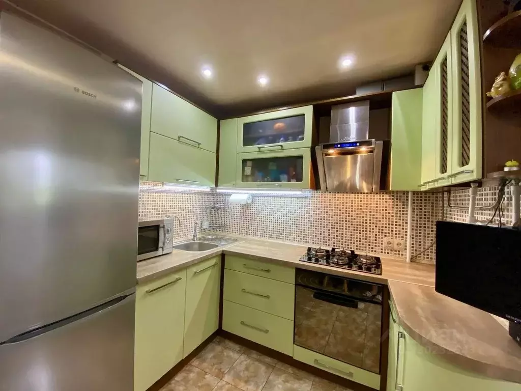 2-к кв. Крым, Керчь ул. Кирова, 61 (55.0 м) - Фото 1