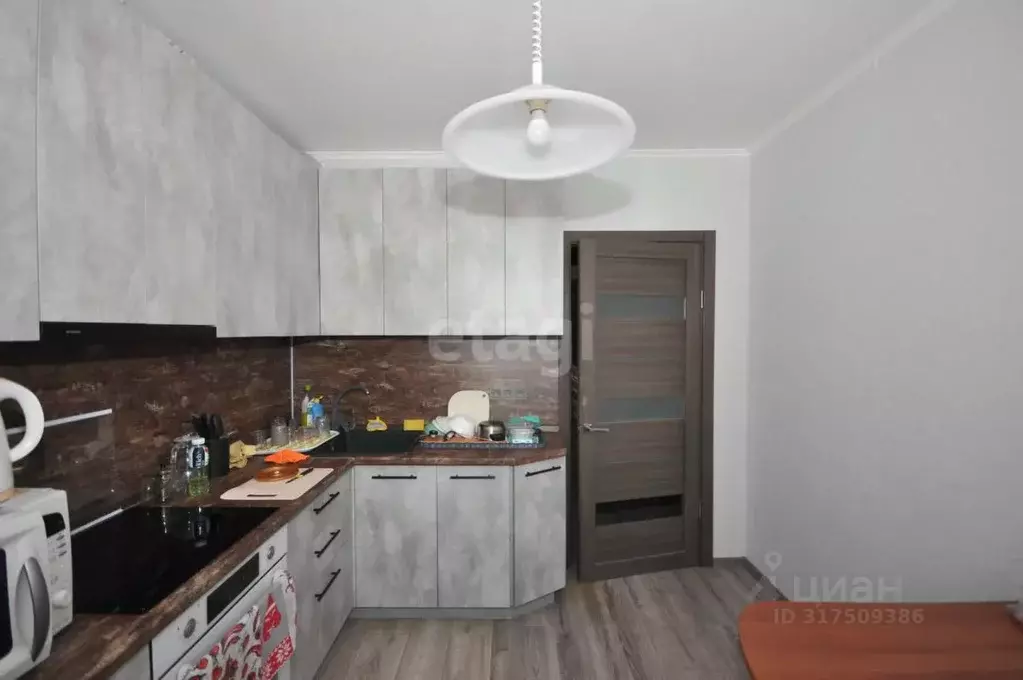 3-к кв. Сахалинская область, Южно-Сахалинск городской округ, с. ... - Фото 2