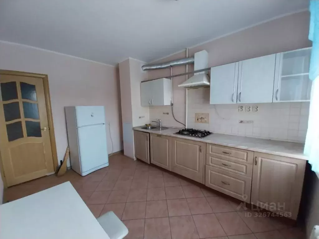 3-к кв. Брянская область, Брянск ул. Романа Брянского, 4 (65.0 м) - Фото 1