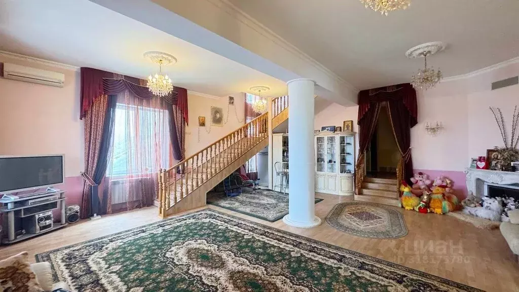 Дом в Крым, Ялта ул. Ореховая (532 м) - Фото 1