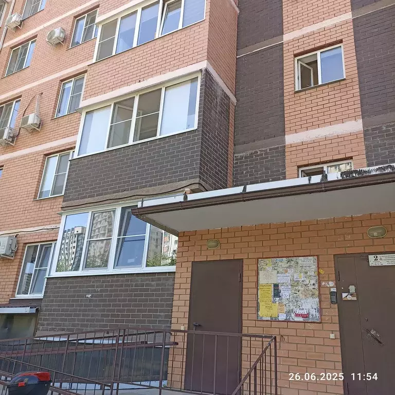 Продаётся 2-к квартира, 55.7 м - Фото 0