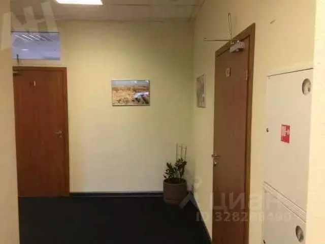 Помещение свободного назначения в Москва Брянская ул., 5 (400 м) - Фото 1