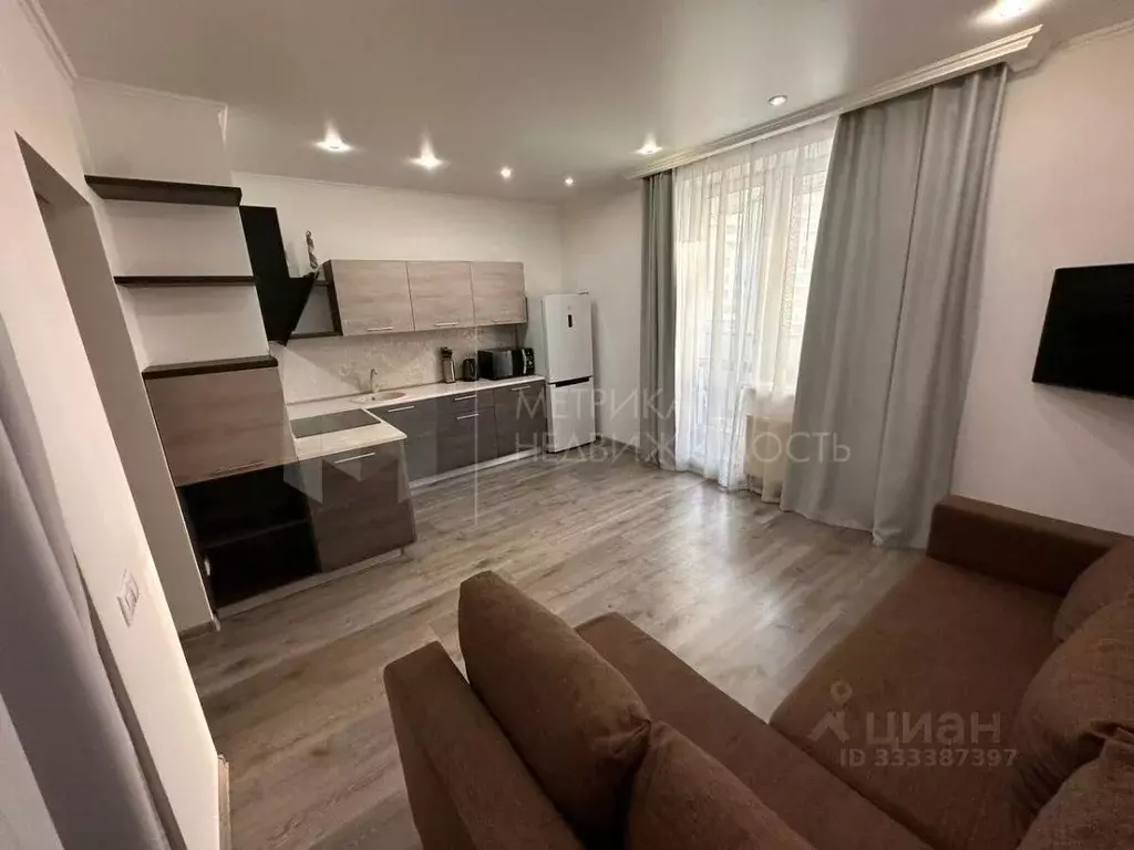 Студия Тюменская область, Тюмень ул. Беляева, 33к1 (27.7 м) - Фото 1